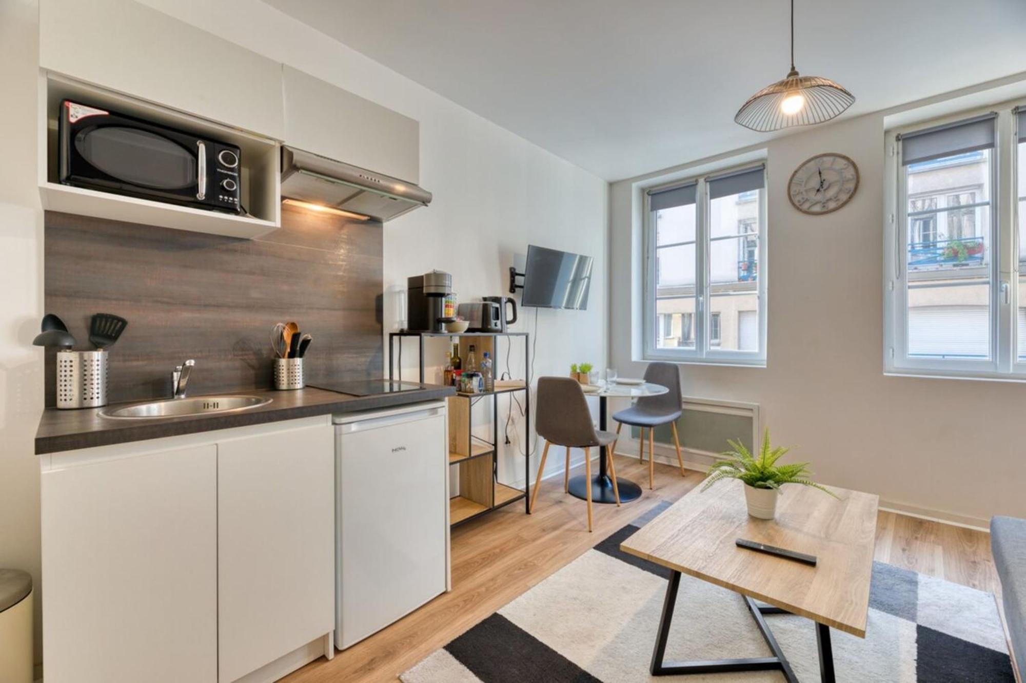 Le Thibaut Studio Renove Au Coeur De Ruan Exterior foto