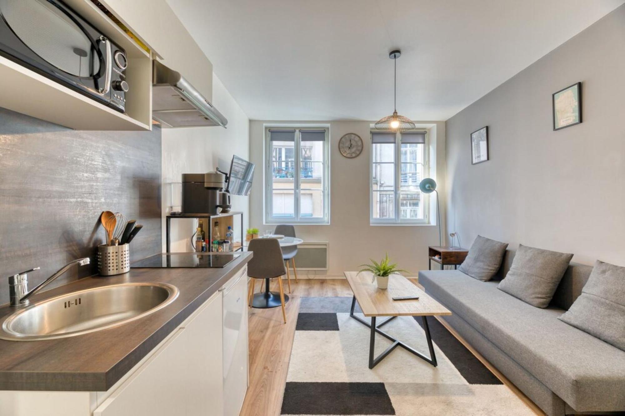 Le Thibaut Studio Renove Au Coeur De Ruan Exterior foto